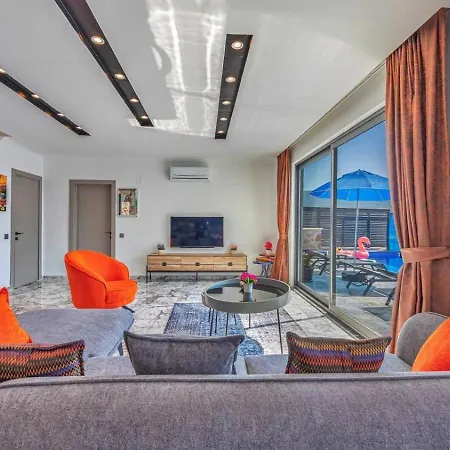 Yesilkoey 3 Bedroom Secluded With Private Pool Hot Tub Villa Kalkan