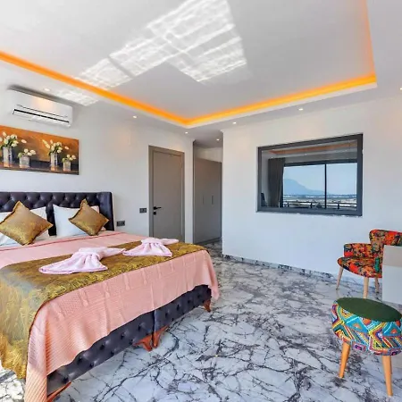 Yesilkoey 3 Bedroom Secluded With Private Pool Hot Tub Villa *