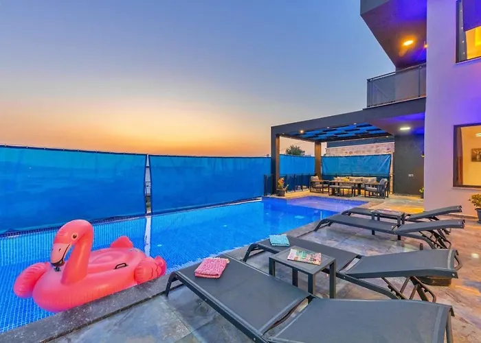 Yesilkoey 3 Bedroom Secluded With Private Pool Hot Tub Kalkan