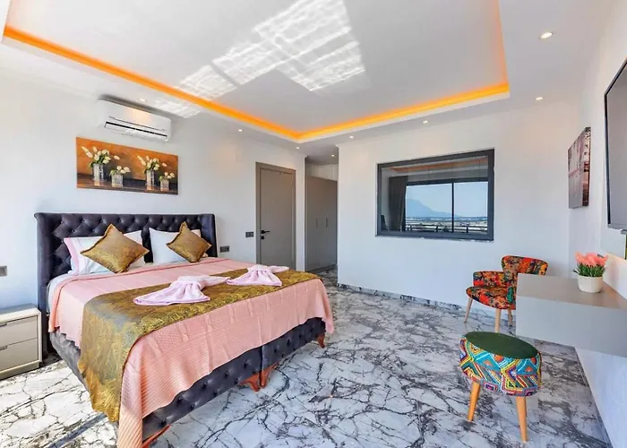 Yesilkoey 3 Bedroom Secluded With Private Pool Hot Tub Villa *