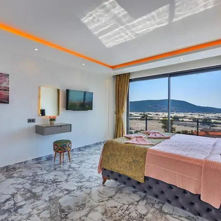 Yesilkoey 3 Bedroom Secluded With Private Pool Hot Tub *