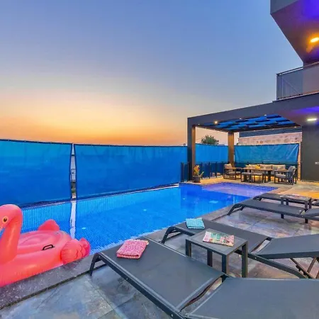 Yesilkoey 3 Bedroom Secluded With Private Pool Hot Tub Kalkan