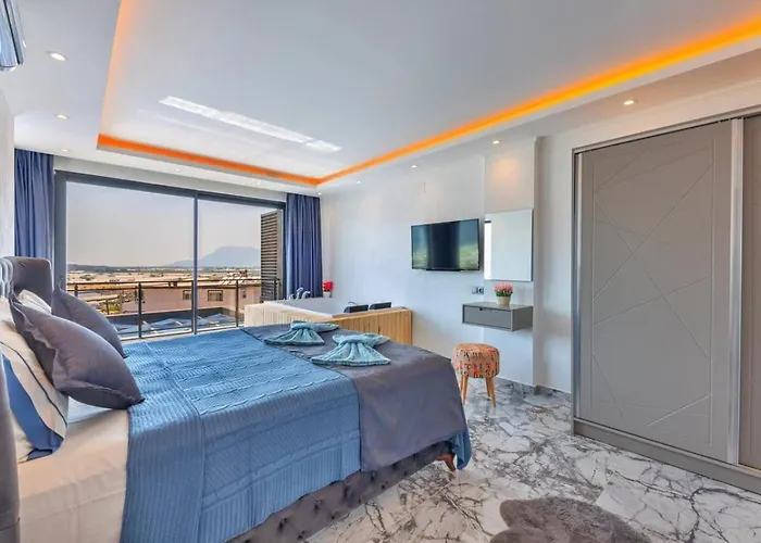 Yesilkoey 3 Bedroom Secluded With Private Pool Hot Tub * كالكان