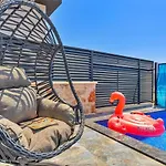 Yesilkoey 3 Bedroom Secluded With Private Pool Hot Tub *